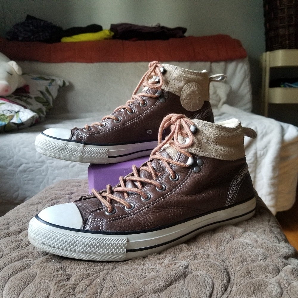 SALE [RARE] Mens Leather Converse